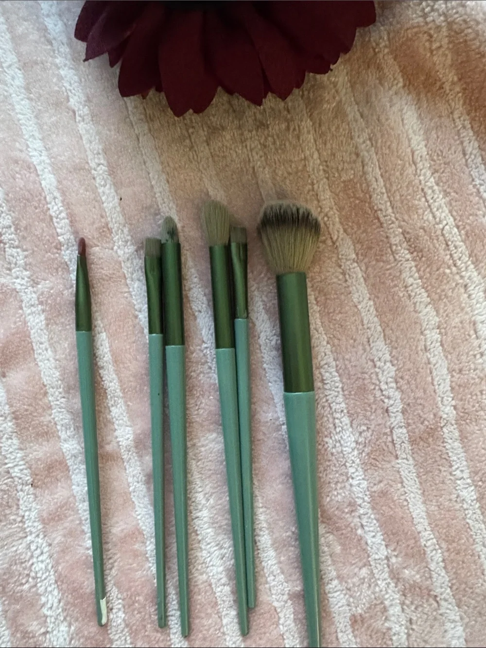 Green Women’s Makeup Brush Set - 6 Pieces